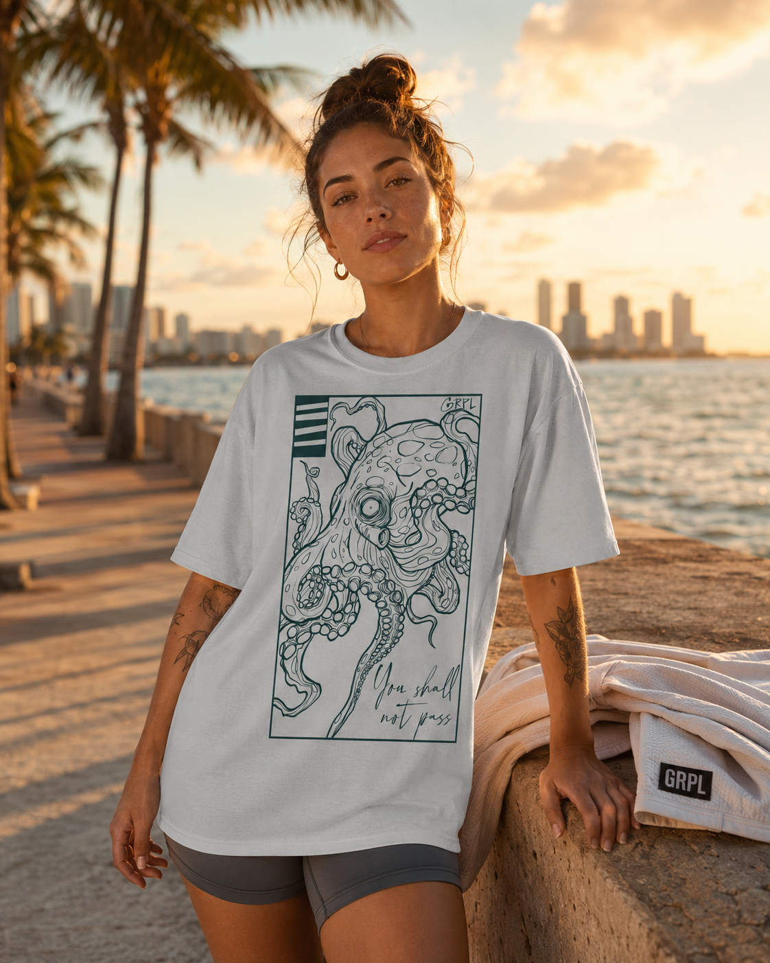 Oktupus  Shirt